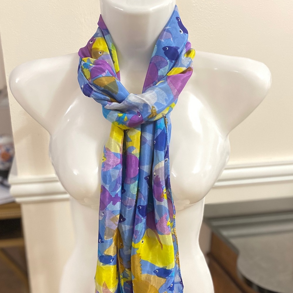 Vivante by VSA Fish Print Scarf